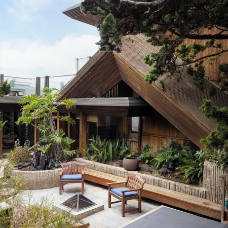 Architectural Masterpiece on Windansea Beach - Family and Pet Friendly!