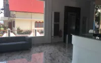 Mega Express Hotel Hotel di Siantar Timur