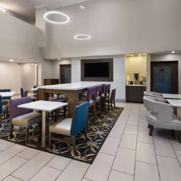 La Quinta Inn & Suites by Wyndham North Orem