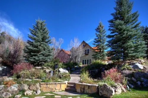 Discount early JUNE STONEHILL LODGE, SWIM, HIKE, LUXURY