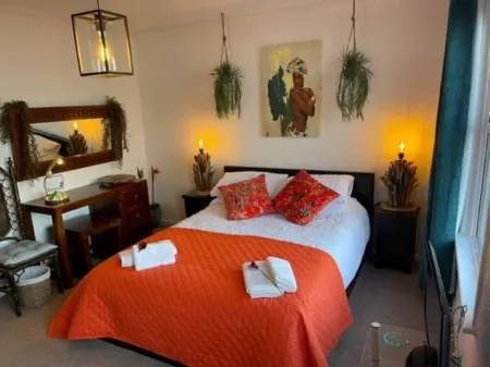 "The Caribbean" Seafront Apartment Отели рядом с достопримечательностью «Нешнел Траст - Берлинг Гэп энд Севен Систерс»