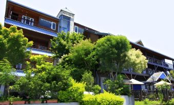 Victoria Reak Garden Suburb