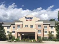 Fairfield Inn & Suites Brunswick Freeport Hotels in Brunswick