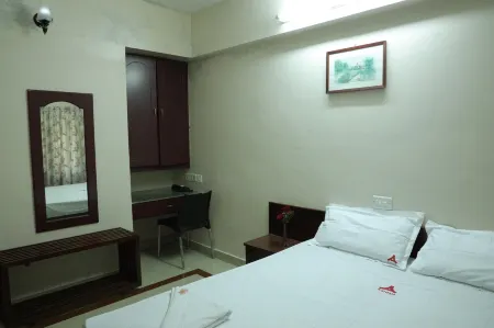 Ashish Tourist Home Отели рядом с достопримечательностью «NAZI»