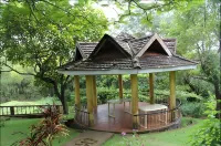 Om Beach Resort-Jungle Lodges - 駐車場