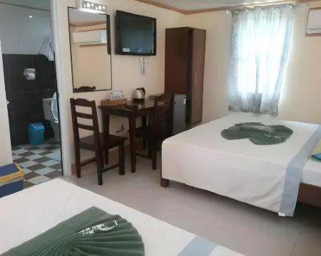 Raymen Beach Resort Hotels in Guimaras
