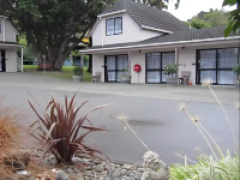 Camellia Court Motel Hotels in Lower Hutt