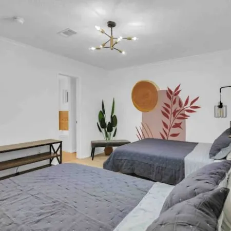 Stylish Boho Home-5Brs- amazing Pool-Patio- 2tvs- DeerPark