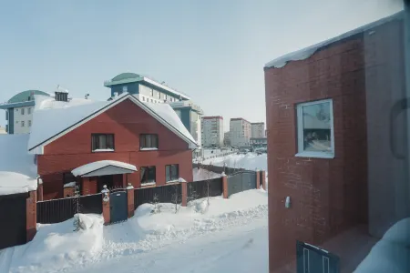 Evropejskaya Hotel Отели рядом с достопримечательностью «Детский сад № 28 "Калинка"»