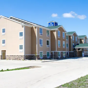 Cobblestone Hotel & Suites - Devils Lake