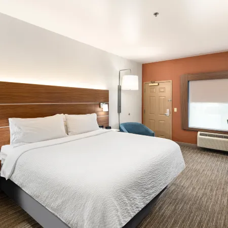 Holiday Inn Express & Suites COEUR D ALENE I-90 EXIT 11 by IHG