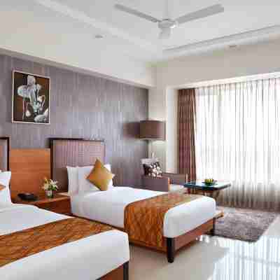 The Radiant Swan Rooms