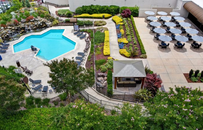 DoubleTree by Hilton Pleasanton at the Club