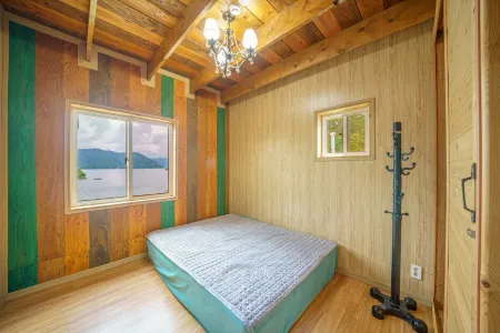 Jecheon My Mind is a Lake Pension