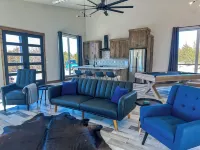 New Yote Cabin with Pool Table & Fireplace, 18 Minutes South of Norman