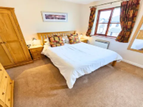 Cockleshell Croyde | Sleeps 4 | By the Seaside Hotels in Croyde