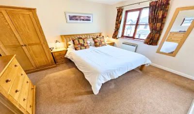 Cockleshell Croyde | Sleeps 4 | By the Seaside  호텔