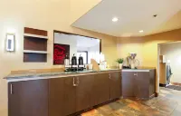 Extended Studio Hotel Ontario