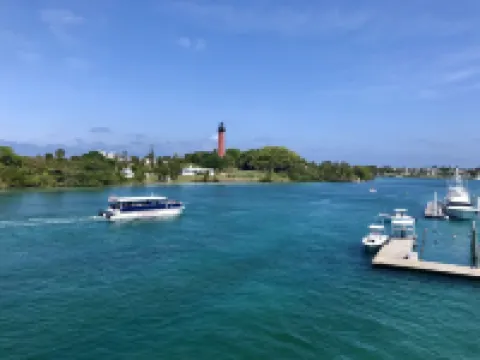 Bob's Beach Condo in Bella Vista by Jupiter beach!