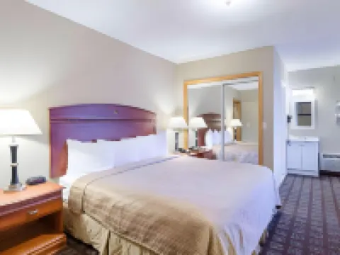 Quality Inn & Suites Northampton - Amherst Hotels in Hampshire County