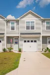 Clean New Townhome: Comfort and Convenience Await!