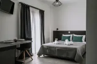 Crystal Studios Hotels in Ierissos