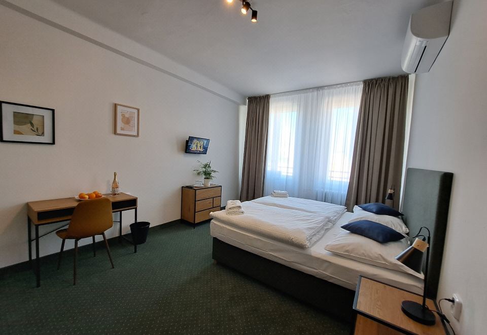 5. 호텔 레기에..