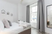 Dollar Apartments-39 Bridge Street Hotels in 