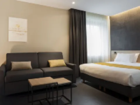 Appart hôtel 37 Lodge la Défense Courbevoie Hotels in Courbevoie
