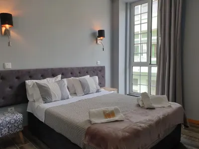 Leao de Ouro Hotels near JumpYard Matosinhos