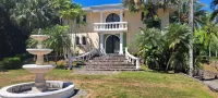Lujosa Villa Quebrada Estate Hotels in Cobano