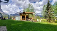 Sunset Resorts Canmore and Spa Hotels in Canmore