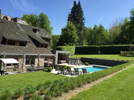 Spa Apartment with Private Pool Отели в г. Спа