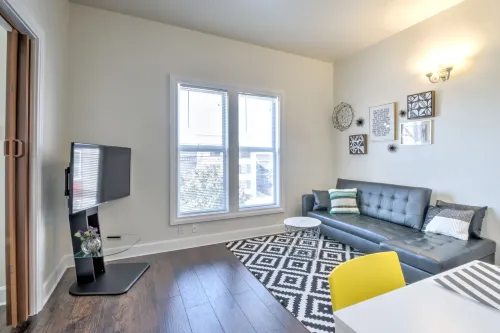 Capitol Hill Apartments - Condos