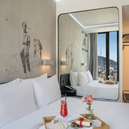 Golden Tulip Design Tbilisi