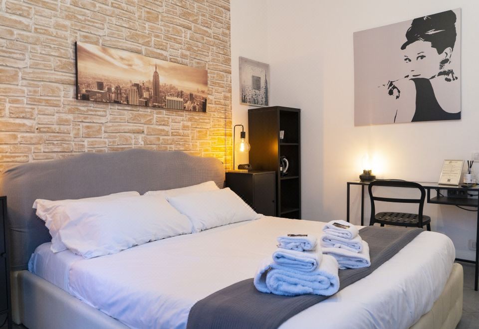 Salotto Piramide - Housity