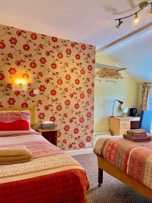 Walkden House Hotels in 