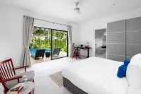 Bougain Villas