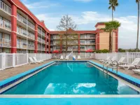 Baymont by Wyndham Orlando North Millenia Hotels near Tupperware Tower
