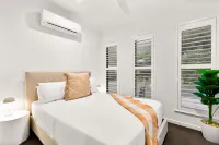 Cove Retreat - Kid Pet and Pool Paradise