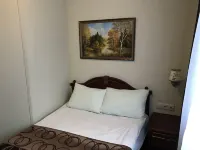 Uyut Hotel