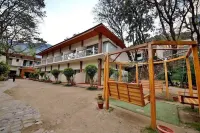 Namami Ganges Beach Resort & Spa فنادق في Shivpuri