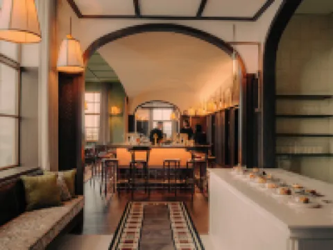 เมซง เอเลอร์ เมตซ์, คูริโอ คอลเลคชั่น บาย ฮิลตัน โรงแรมในเมตซ์