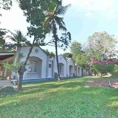 Tamarind Tree Garden Resort - Katunayake Hotel Exterior