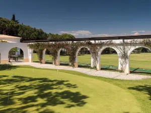 Pine Cliffs Ocean Suites, a Luxury Collection Resort & Spa, Algarve
