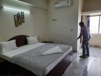 Hotel Paradise Inn فنادق في Thirumurugan Poondi