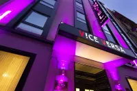 Vice Versa Hotels in Париж