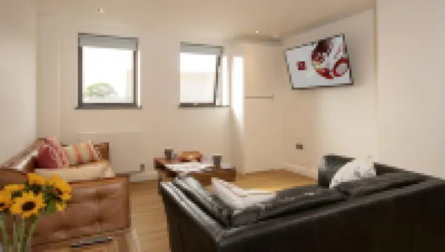WS Flat 3 in Swindon