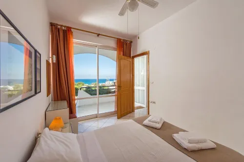 Rouladina Apt 3 in Stalos