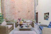 Vissi D Arte an Apartment with Garden -  Appartamenti vacanze